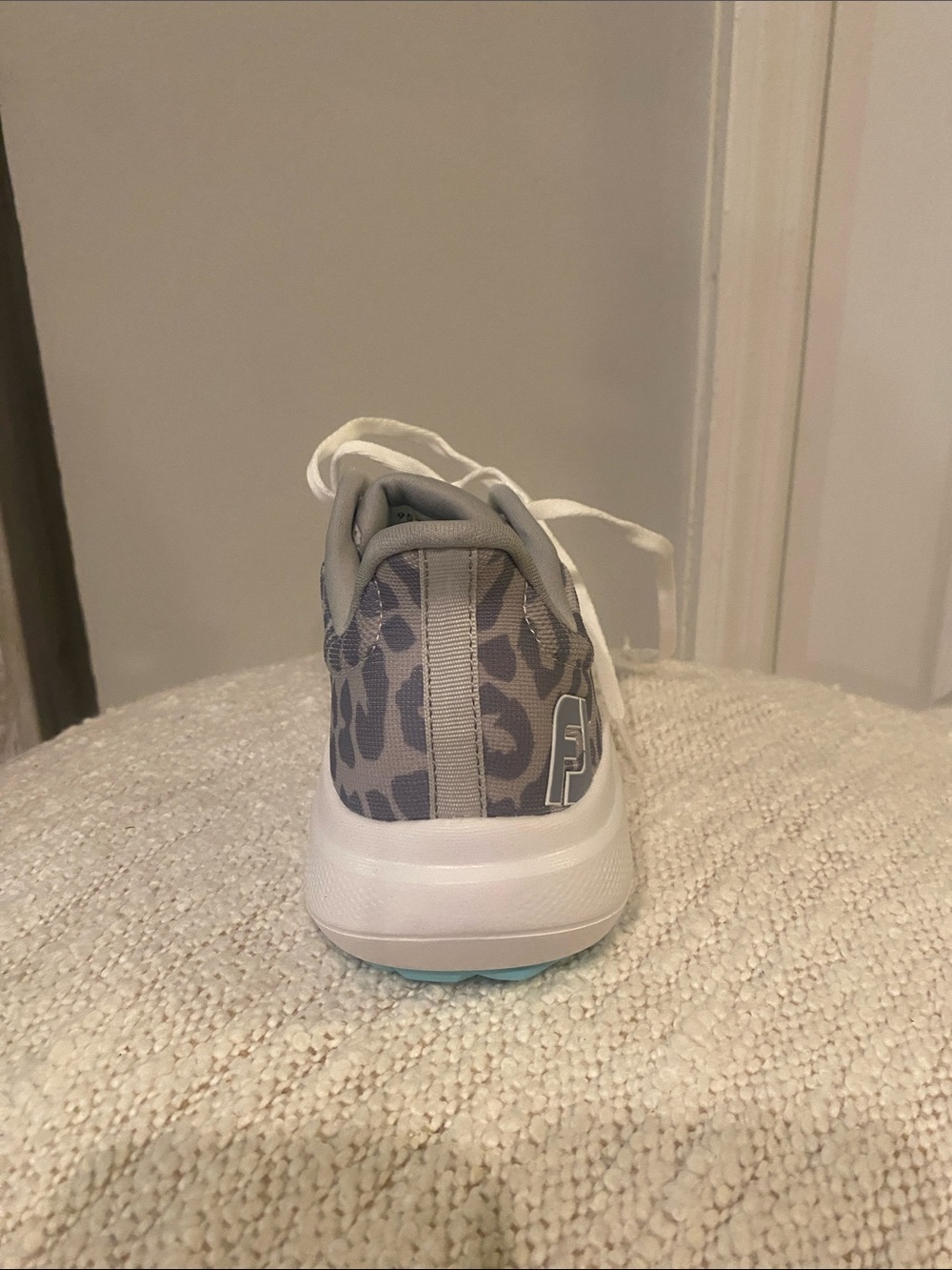 Foot Joy Flex White Leopard Ladies Spikeless Golf Shoe - Picture 9 of 14